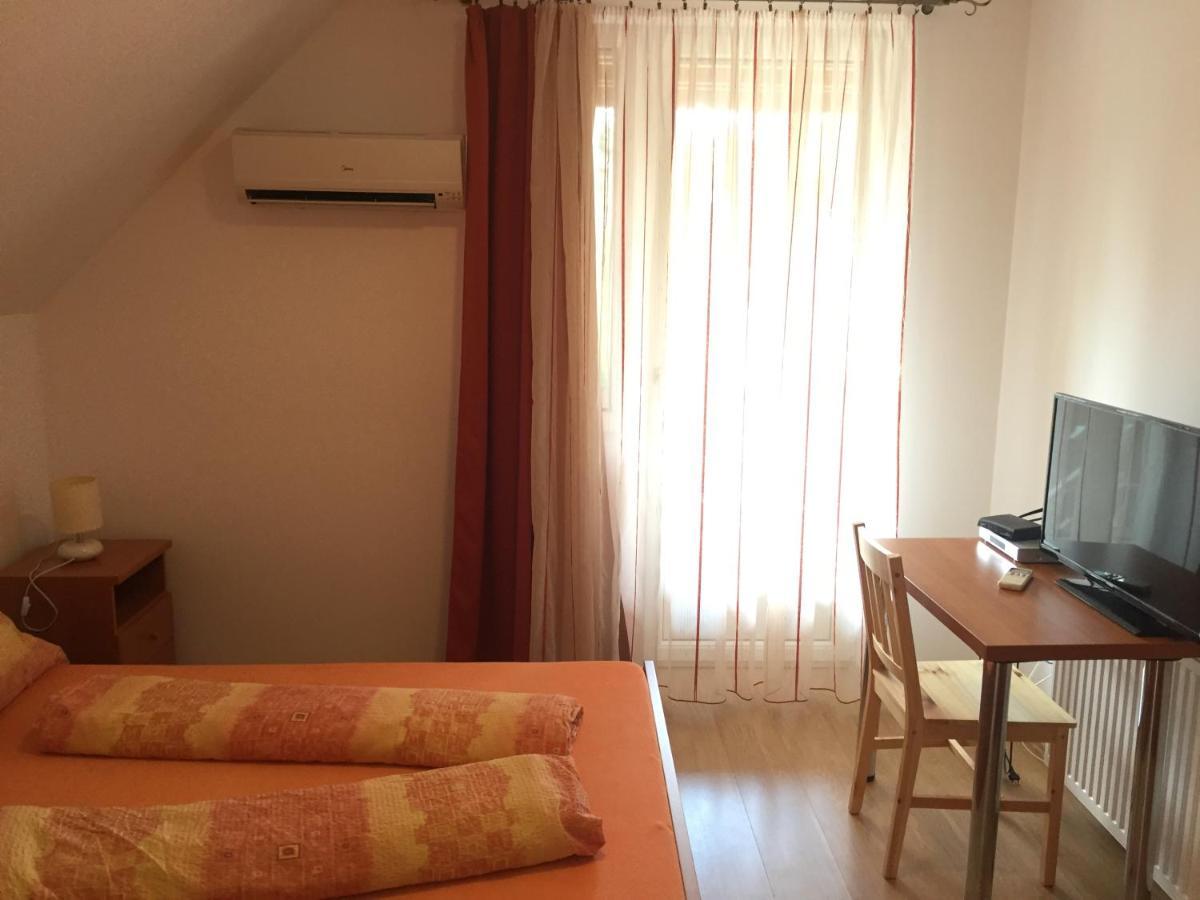 Hableany Etterem, Pizzeria Es Vendeghaz Balatonmariafurdo Exterior foto